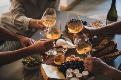 How to Organize a Stress-Free Wine Tasting Experience in Long Island